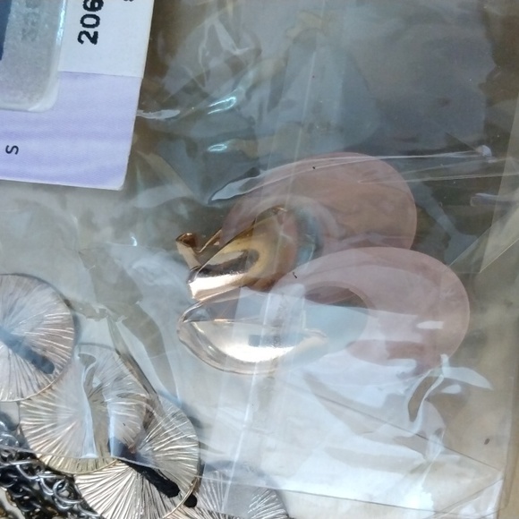 Guess women's sunglasses with Guess necklace 2 set earrings +bracelet - Picture 6 of 17